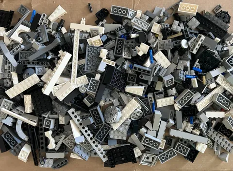 1.9 lbs LEGO Exact Bulk Lot Grays Black White - Bricks, plates, Technic, etc.