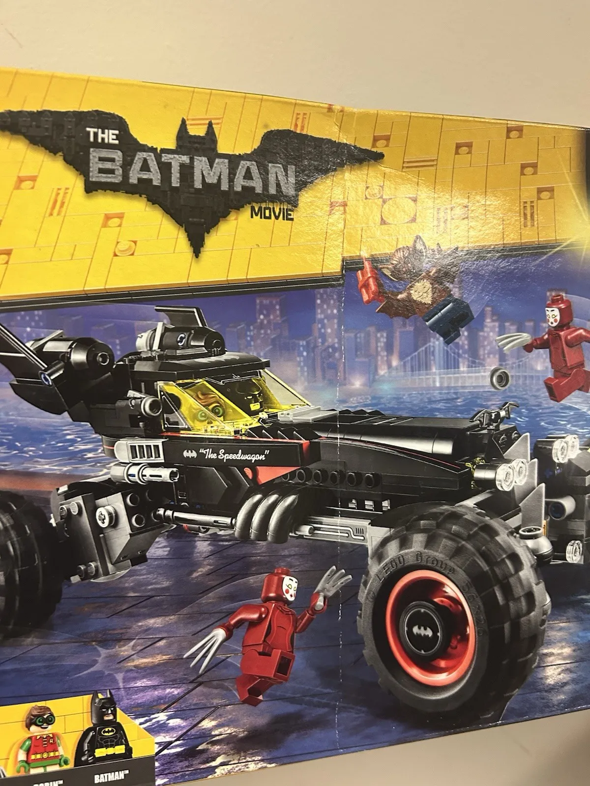 LEGO Batman Movie The Batmobile 2016 (70905) Building Kit 581 Pcs Set Damage Box