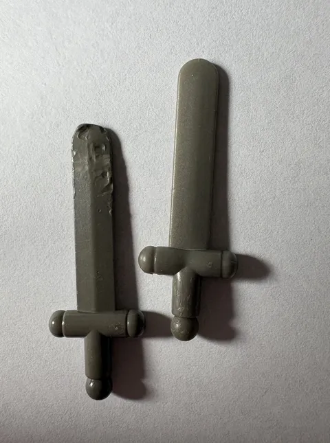 2 Vintage LEGO 3847 Dark Gray Shortsword Minifigure Castle Sword Weapons Lot