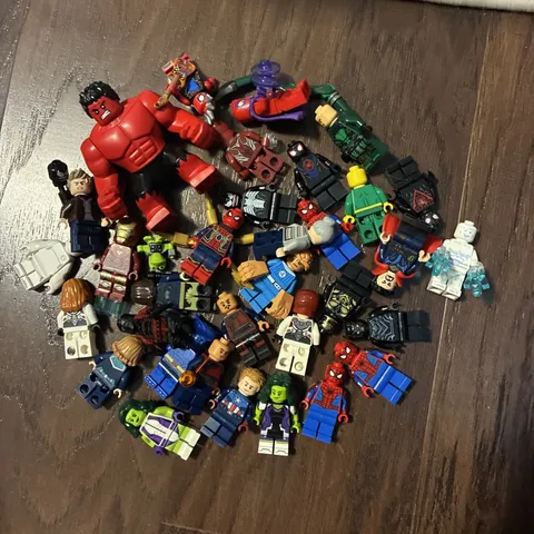 4 NEW RANDOM LEGO SUPER HERO MINIFIGS mystery dc marvel villain superheroes
