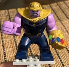 LEGO Marvel Infinity War Thanos Big Fig w (COMPLETE Infinity Gaunlet ALL STONES)
