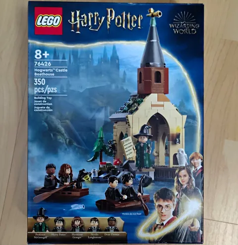 LEGO Harry Potter Hogwarts Castle Boathouse Set 76426 350pcs Ages 8+