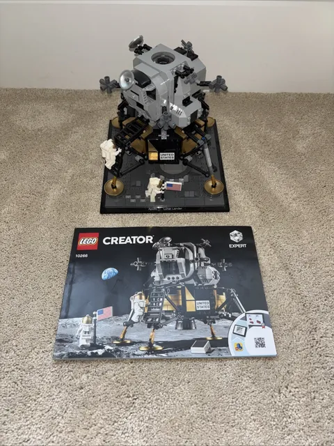 LEGO 10266 NADA Apollo 11 Lunar Lander RETIRED complete set w/ manual, no box