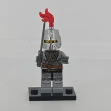 Lego Minifigure Castle Kingdoms - Lion Knight Breastplate cas440 + Sword