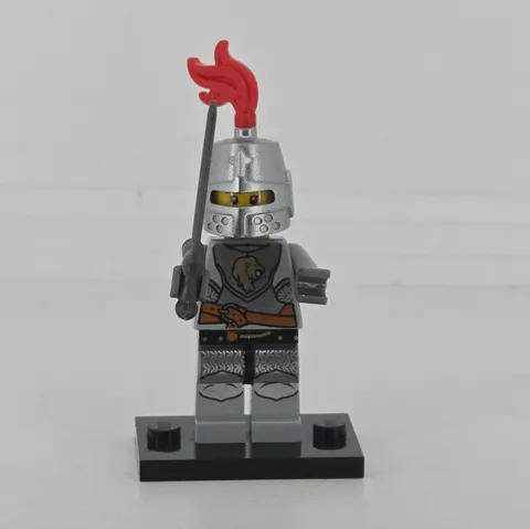 Lego Minifigure Castle Kingdoms - Lion Knight Breastplate cas440 + Sword