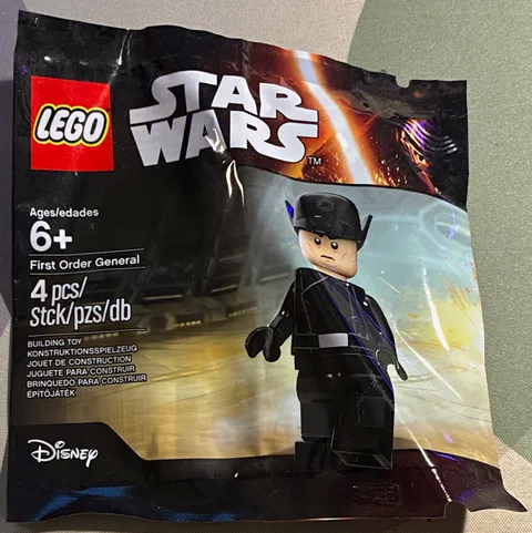 LEGO Star Wars First Order General Minifigure Polybag 4pcs Age 6+ 5004406