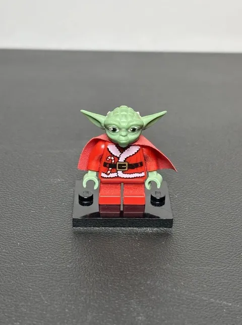 Lego Star Wars Minifigure - Christmas Santa Yoda