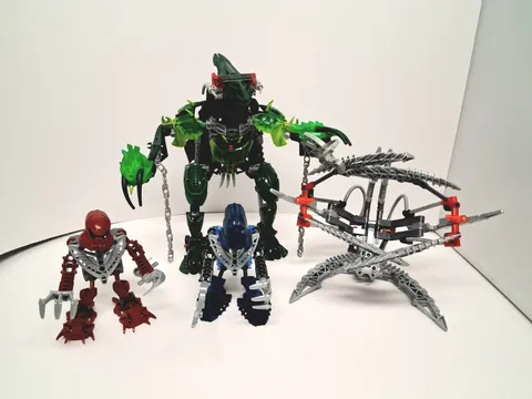 LEGO BIONICLE Karzahni 8940 (Full Set) Great Condition Rare!!