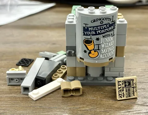LEGO Harry Potter Wizarding World Bank Top Building With Bat & Sign Parts #76417