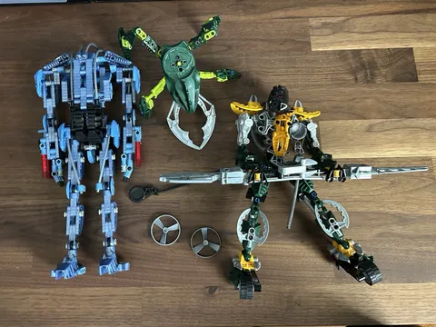 LEGO Bionicle And Technic Lot Of 3 Figures Mostly Complete