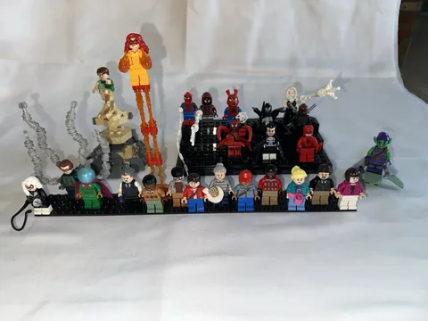Lego The Daily Bugle 76178 MINIFIGURES AND ACCESSORIES ONLY