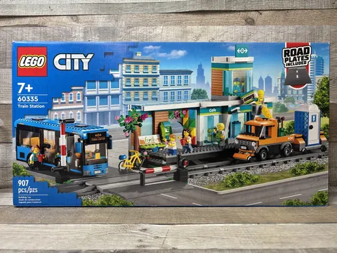 LEGO CITY: Train Station (60335) New Sealed In Box USA Ship