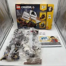 LEGO 31109 Pirate Ship CREATOR 3 in 1 Retired Set Collectable