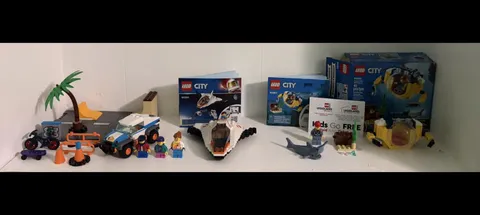 LEGO city lot - 3 Sets #60224 #60263 #60290 Satellite Ocean Submarine Skate Park