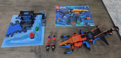 LEGO Aquazone Shark's Crystal Cave 6190 Complete Set Vintage 1996
