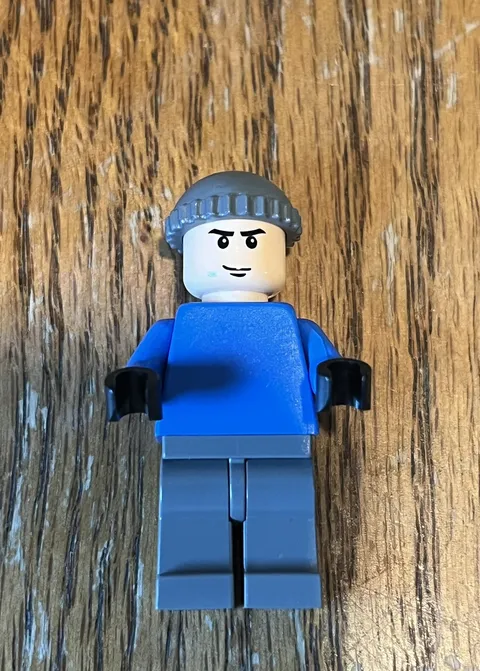 LEGO Batman 7783 Mr. Freeze’s Henchman Minifigure bat012 READ DESCRIPTION