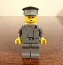 LEGO Minifigure Imperial Officer sw0046 from set 7201