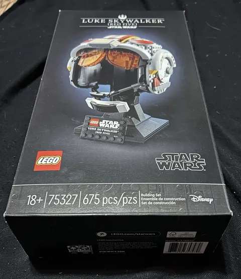 LEGO Star Wars Luke Skywalker (Red Five) Helmet 75327 18+ 675pc 2022