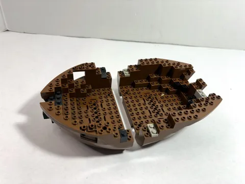 LEGO Pirates LOT: boat hull only from 6274, 6285 LOT C