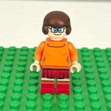 LEGO Velma Minifigure Scooby-Doo Mystery Mansion 75904 - BARELY USED
