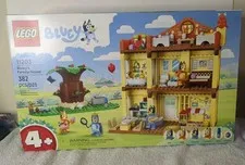Lego 11203 Duplo Bluey's Family House NEW Factory Sealed