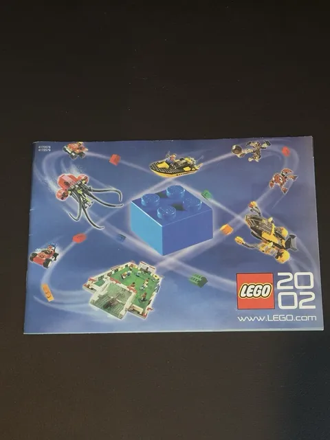 LEGO - 2002 Catalog - LEGO Atom Cover - 4170578 / 4172579 - Book Format English