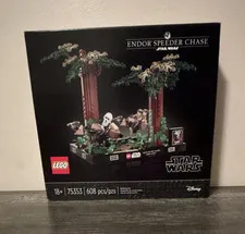 LEGO Star Wars Endor Speeder Chase Diorama 75353 608pcs 18+ Set Box