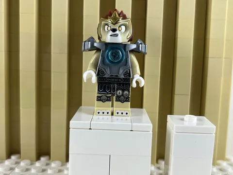 LEGO Legends of Chima Laval armor minifigure Lion