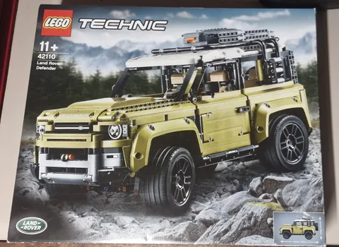 LEGO Technic 42110 Land Rover Defender 2573 Pieces Ages 11+ Boxed Set