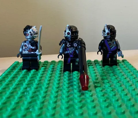 LEGO Ninjago Nindroid Minifigure Lot x3 – Cyber Samurai Droid Figures & Sword