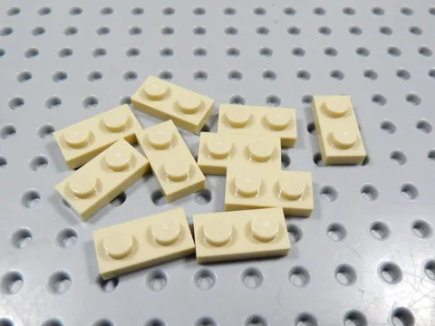 LEGO Lot of 10 Tan 1x2 Plates BC