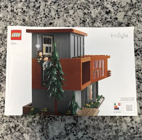 LEGO Ideas 21354 Twilight Illustrated Instruction Booklet English/French/Spanish