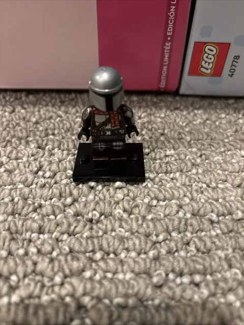 LEGO Minifigure Mandolorian Mando Christmas Scarf Star Wars SW1170
