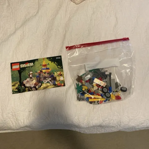 LEGO Adventurers: Spider's Secret (5936), Excellent Condition, 100% Complete!