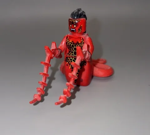 LEGO Nexo Knights: Whiperella Minifigure (nex061) RARE VINTAGE