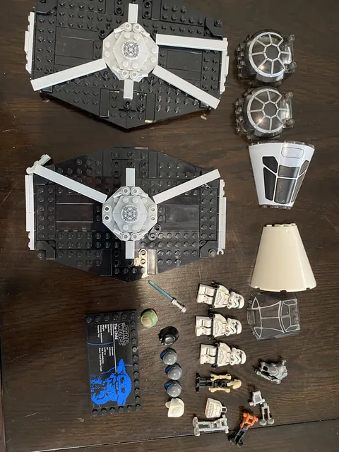 LEGO Star Wars Minifigure Lot w/ Accessories Helmets Mini figs Misc