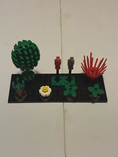 LEGO Vintage Lot of Random Pieces Weapons Landscape Animals Excellent Condition