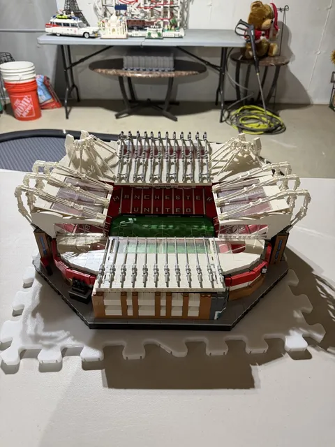 LEGO CREATOR: Old Trafford - Manchester United (10272)
