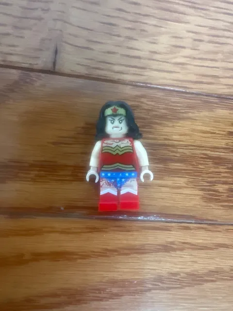wonder woman lego minifigure used condition scratched paint