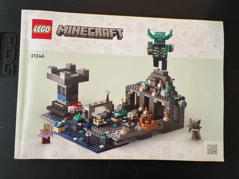 LEGO Minecraft 21246 The Deep Dark Battle Manual Only