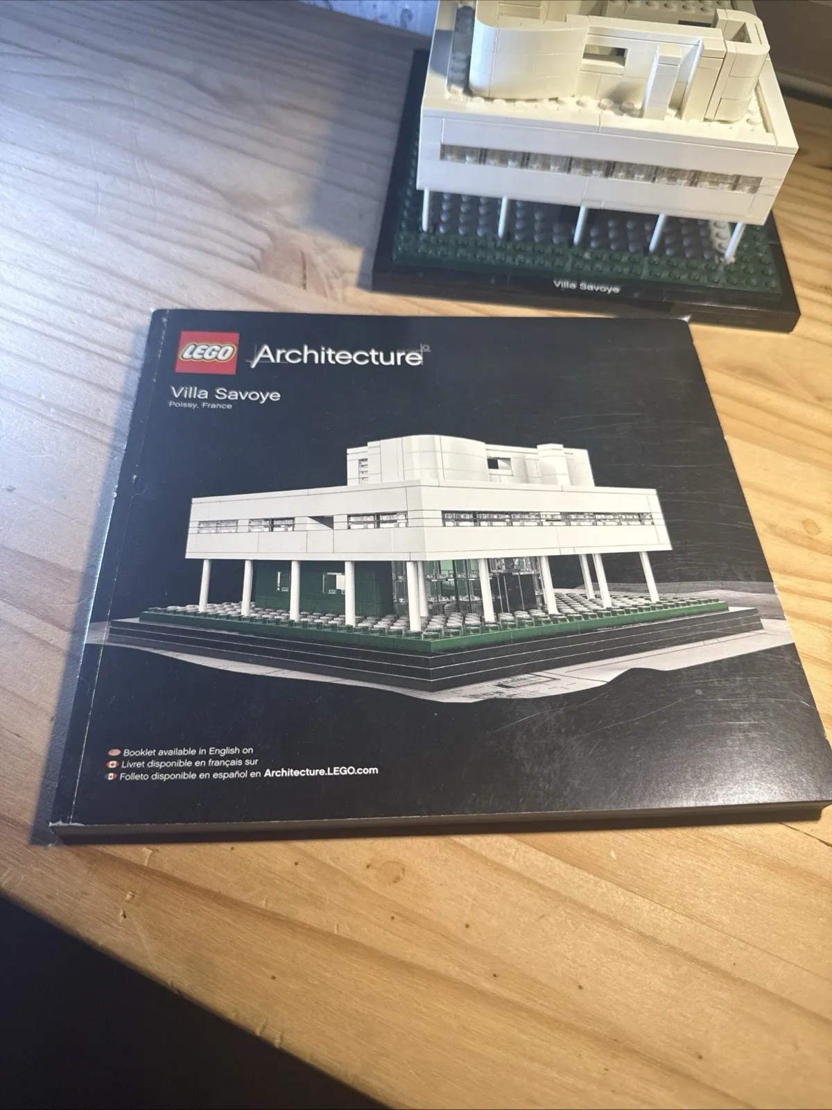 LEGO Architecture: Farnsworth House (21009) 100% Complete With Instructions