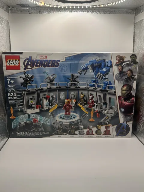 LEGO Marvel Avengers Iron Man Hall of Armor 76125 Building Kit