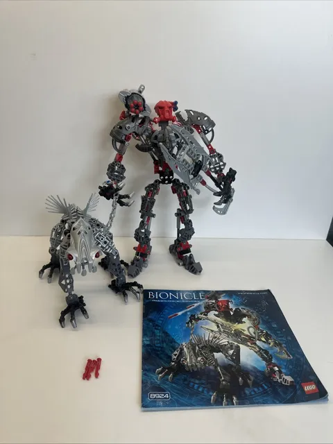 Lego Bionicle Maxilos and Spinax Complete Set 8924 With Instructions No Original Box