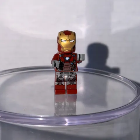 LEGO Iron Man Mark 47 Red & Gold Suit Super Heroes Minifigure 