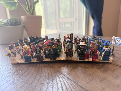 LEGO Pirate + Imperial Soldiers,cowboys,  Indians , islander Minifigure lot x 56
