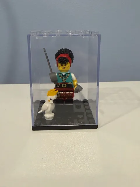 LEGO Minifigures Series 27 71048 Pirate Quartermaster CMF