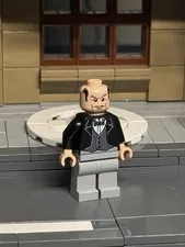 Batman 1 2006 Alfred Custom Minifigure Bat014 (7783)