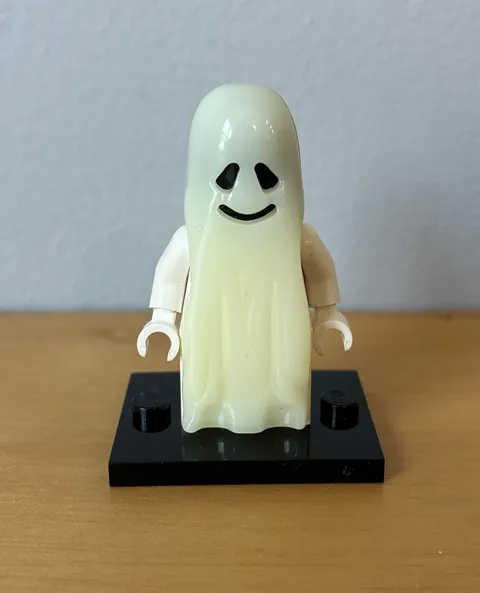 LEGO Ghost Minifigure Classic Castle 6086 6034 6081 6090 6075 1888 gen002 GID