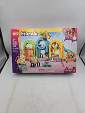 LEGO Friends 42686 Candy Store Indoor Playground 668 PCS New Sealed