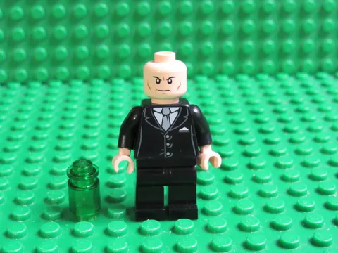 LEGO DC Super Heroes 6862 Lex Luthor Black Suit Minifigure Superman Villain LL16